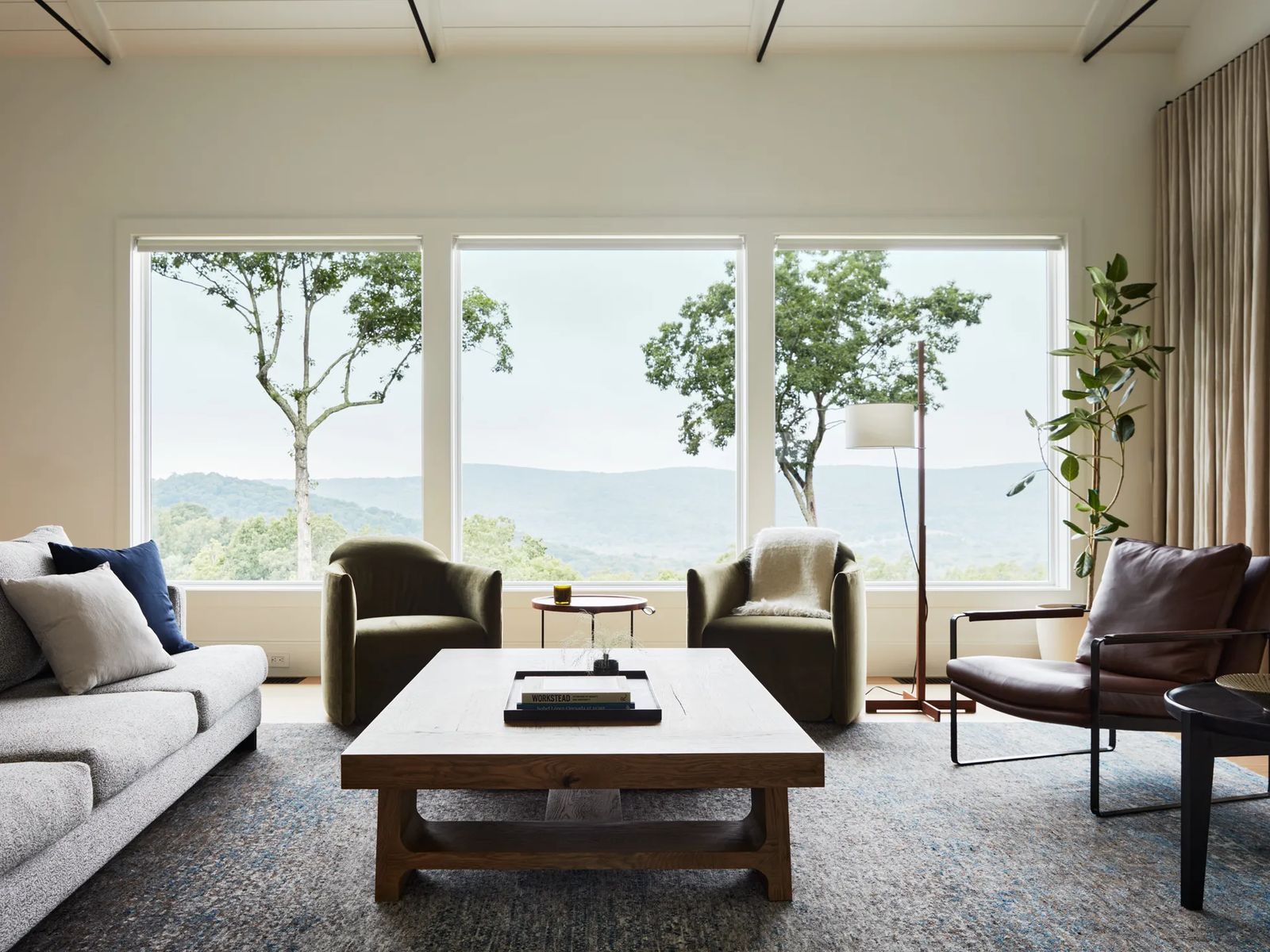 How to Transform Your Living Space with Minimalist Décor
